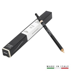 Perfekte Augenbrauen-Korrekturstift